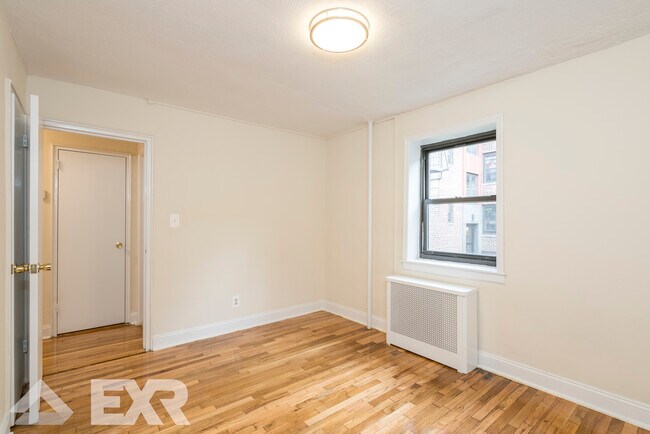 Building Photo - 20-36-36 24th St