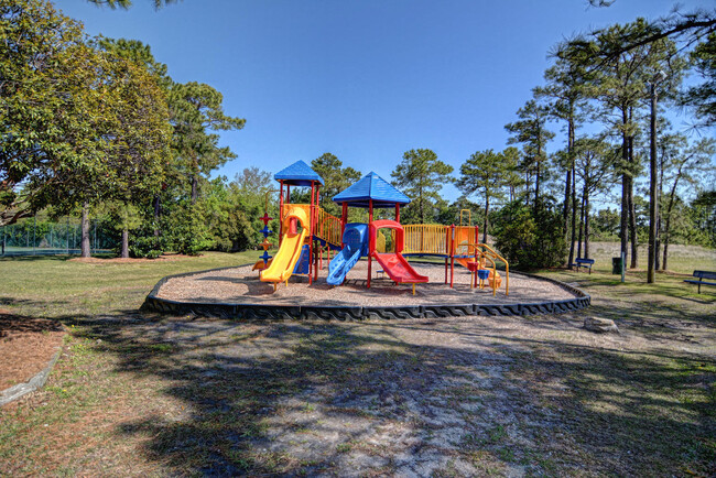 Foto del edificio - 2827 Springfield Dr