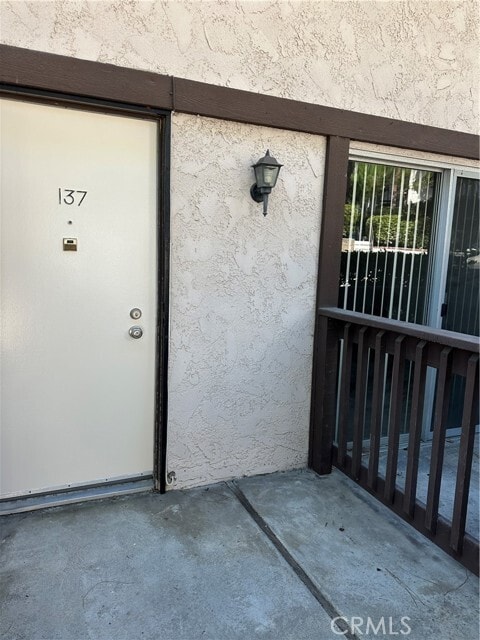 Building Photo - 318 Miraleste Dr