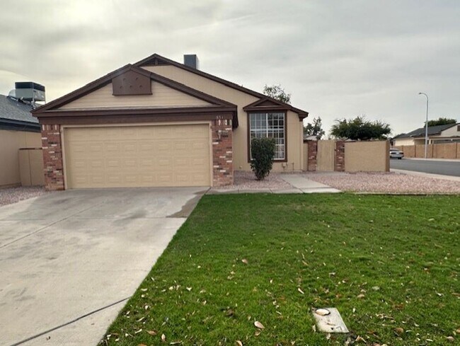 Foto del edificio - TWO STORY HOME IN CHANDLER AT STONEGATE
