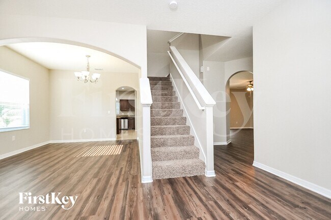 Foto del edificio - 2323 Dakota Rock Dr