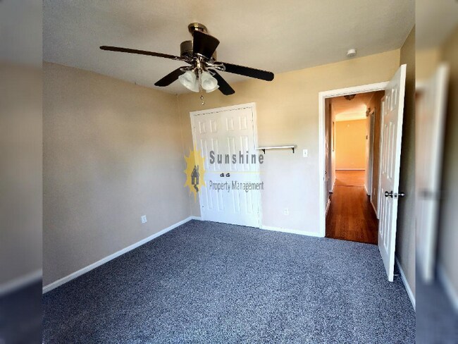 Foto del edificio - WOW!! Single level townhouse