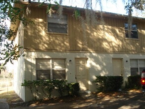 Building Photo - 3540 Khayyam Ave