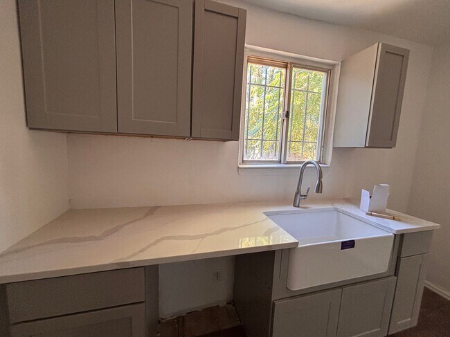 Foto del edificio - 16919 Monte Vista St