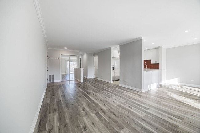 Building Photo - 901 Yosemite Trail