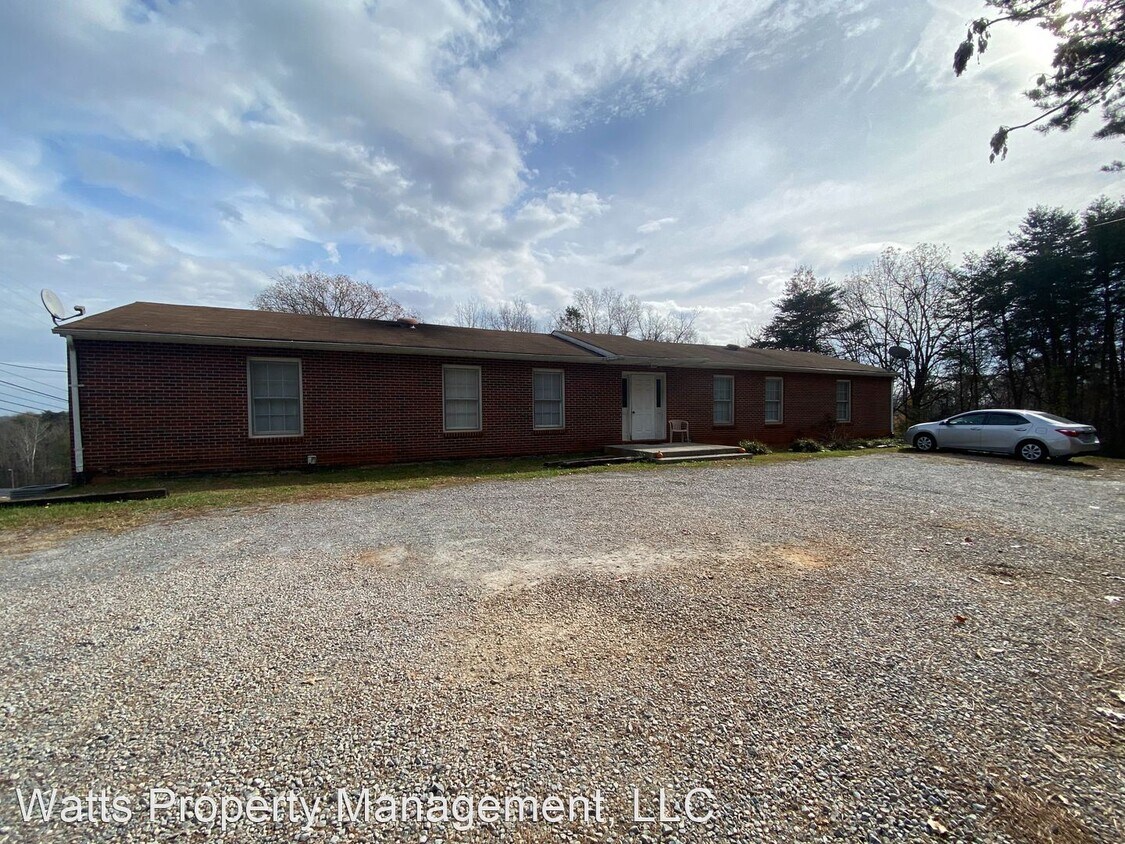 Primary Photo - 2 br, 1 bath House - 1500 Avondale Dr Apt 3