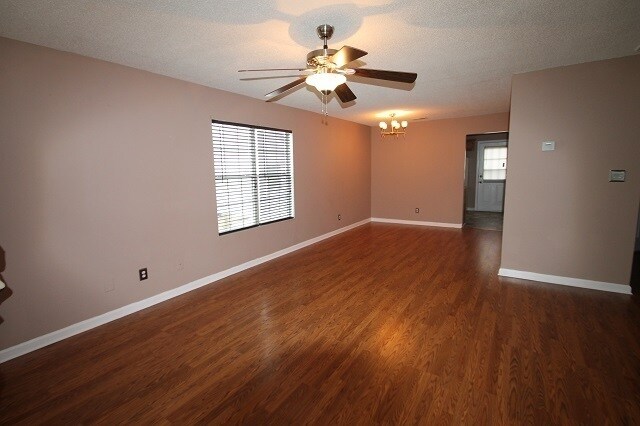 Building Photo - 1056 Cherry Meadow Ln