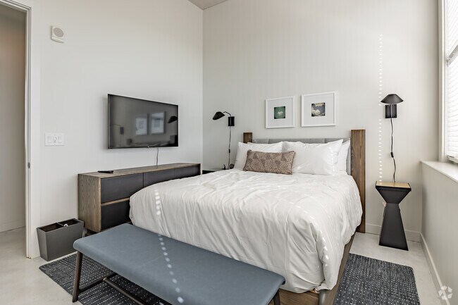 2BR, 2BA - 1220SF - Lofts at Centennial Yards
