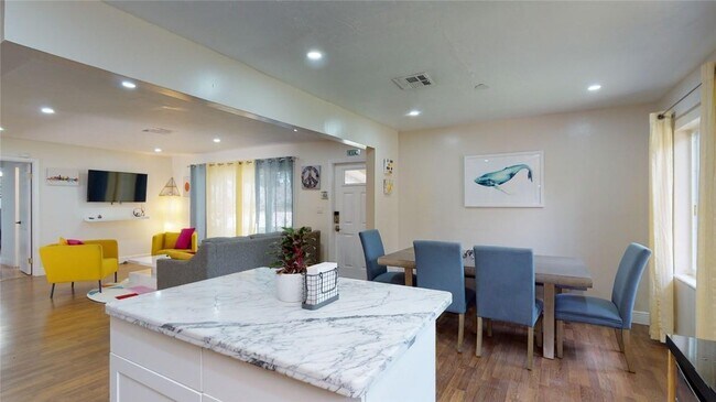Foto del edificio - 1701 N 46th Ave