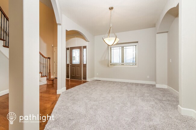 Building Photo - 5008 South Park Ridge Drive