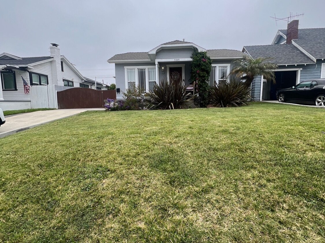 5345 S Victoria Ave, Los Angeles, CA 90043 House Rental in Los