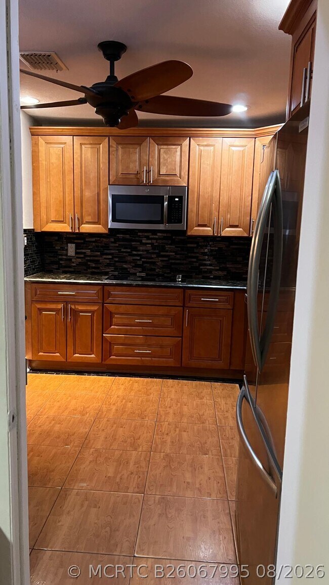 Foto del edificio - 379 SW 34th Terrace