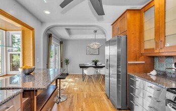 Building Photo - Beautiful Lakewood ranch-style home near J...