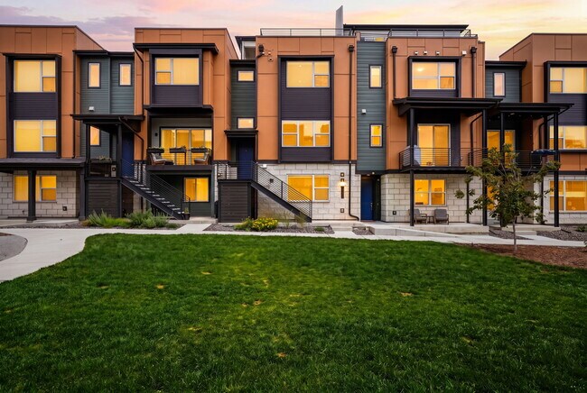 Photo - 2352 Blue Grama Ln Townhome