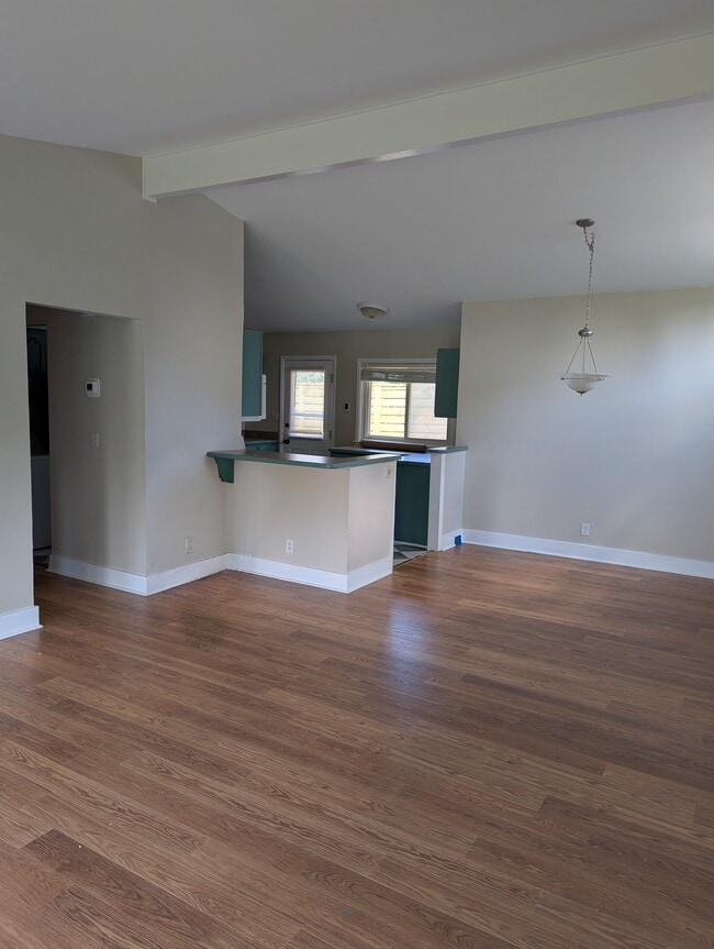 Building Photo - 1701 Brentmoor Ln