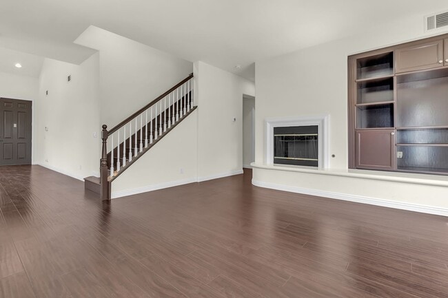 Building Photo - 6826 E Horizon Dr