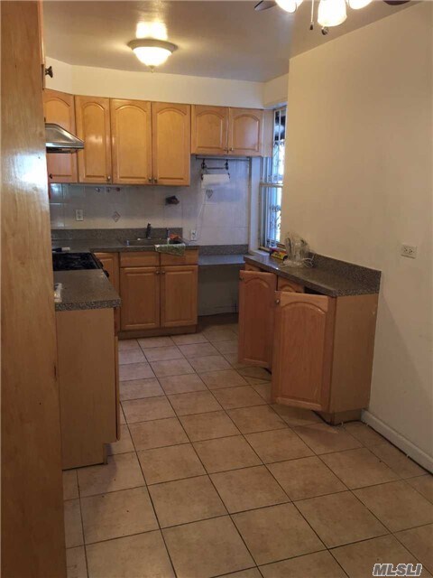 Primary Photo - 140-35 Beech Ave