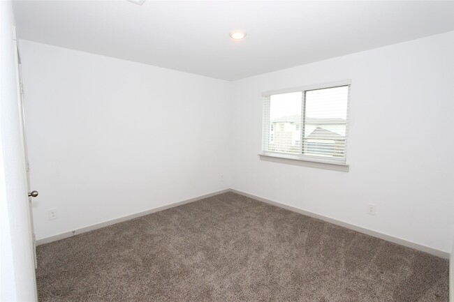 Building Photo - 3570 Joshua Grv Ln