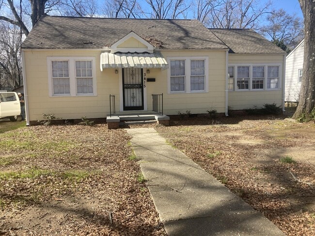 Photo - 3415 Northview Dr House