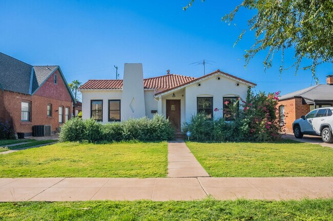 Photo - Rare 2 Bed 2 Bath Remolded Home in FQ Hist...