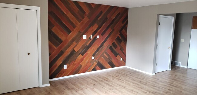 Foto del edificio - 1541-1543 Cass St