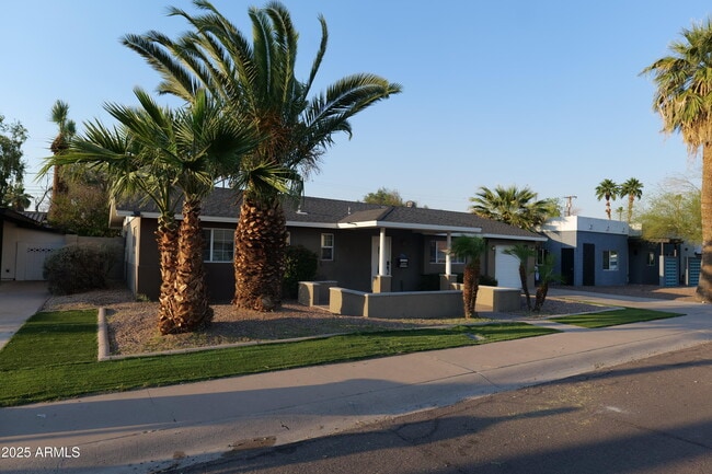 Building Photo - 7520 E Coolidge St