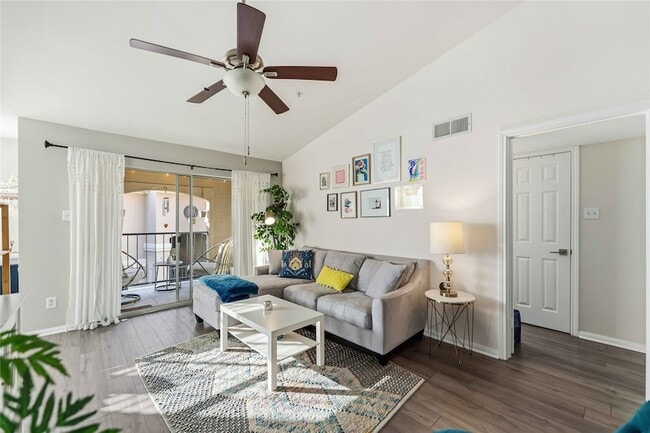 Photo - 3231 Allen Pkwy Apartment