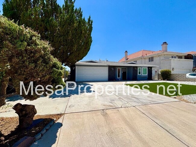 Building Photo - 13626 Sea Gull Dr