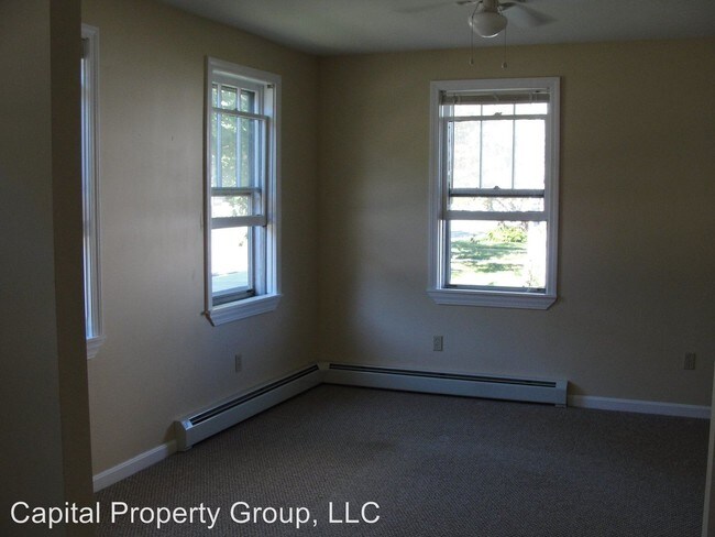 Building Photo - 2 br, 1 bath House - 104 Main St