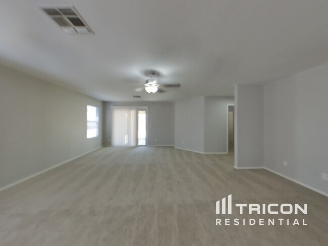 Foto del edificio - 10348 E Calypso Ave