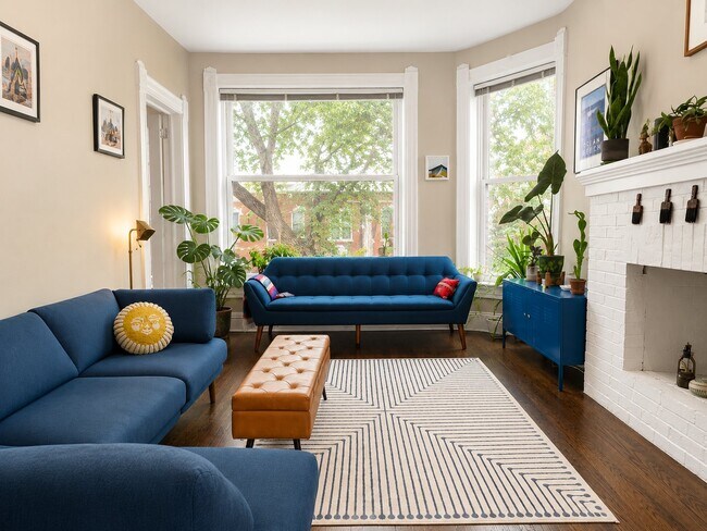 Foto del edificio - 2119 W Potomac Ave