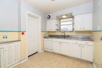 Building Photo - 2802 Digby Ave