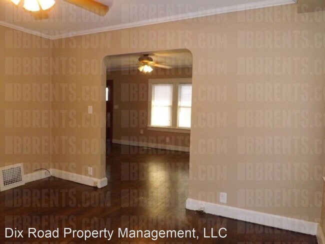 Foto del edificio - 4 br, 1.5 bath House - 929 Ridgelawn Avenue,