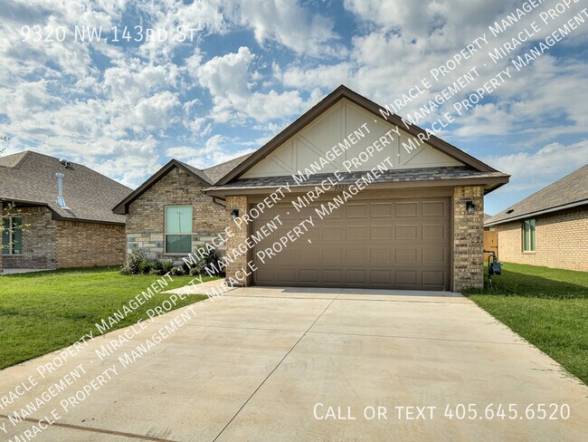 Foto del edificio - 9320 NW 143rd St