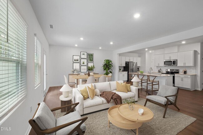 Foto del edificio - 421 Deep Oak Dr