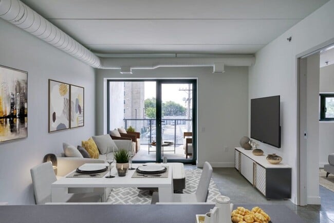 Building Photo - Don Togo Apartments