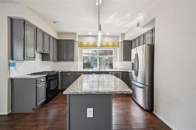 Building Photo - 2000 Antwerp Ave