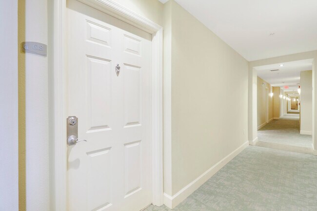 Foto del edificio - 804 E Windward Way