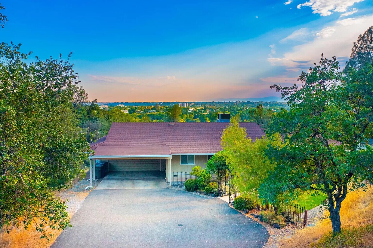 Primary Photo - 1705 Barbara Rd