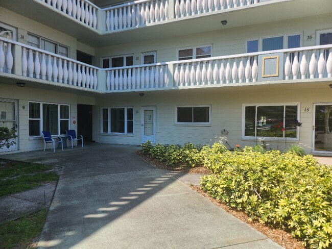 Foto del edificio - 2293 Swedish Dr