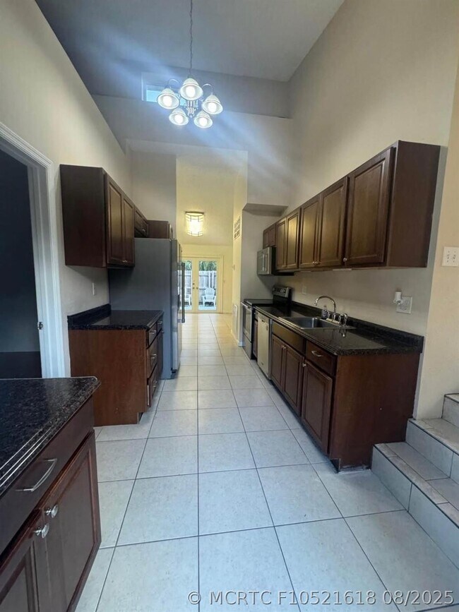 Building Photo - 2750 SW 140th Terrace