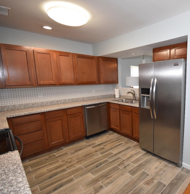 Photo - 1035 Dana Ave Apartment