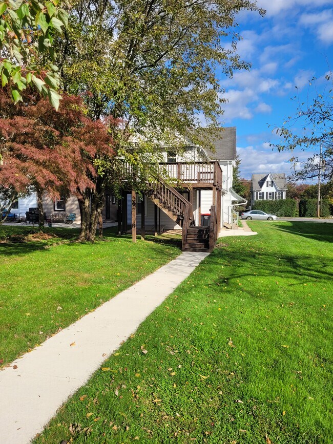 216 S 9th St Unit 2nd floor, Lehighton, PA 18235 Apartments in