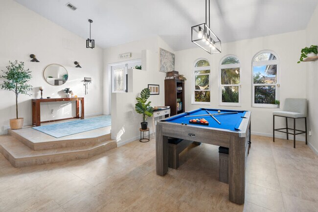 Foto del edificio - 7071 SW 20th St