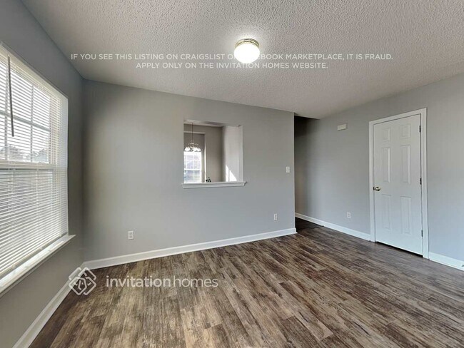 Foto del edificio - 4840 Aldersbrook Dr