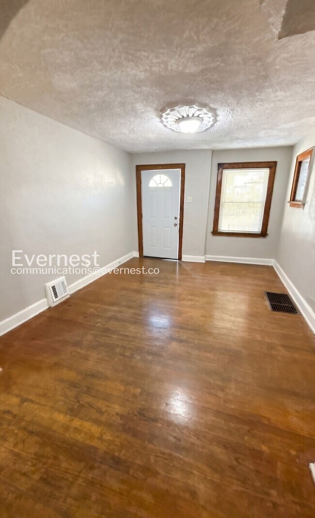 Foto del edificio - 3720 Darby St