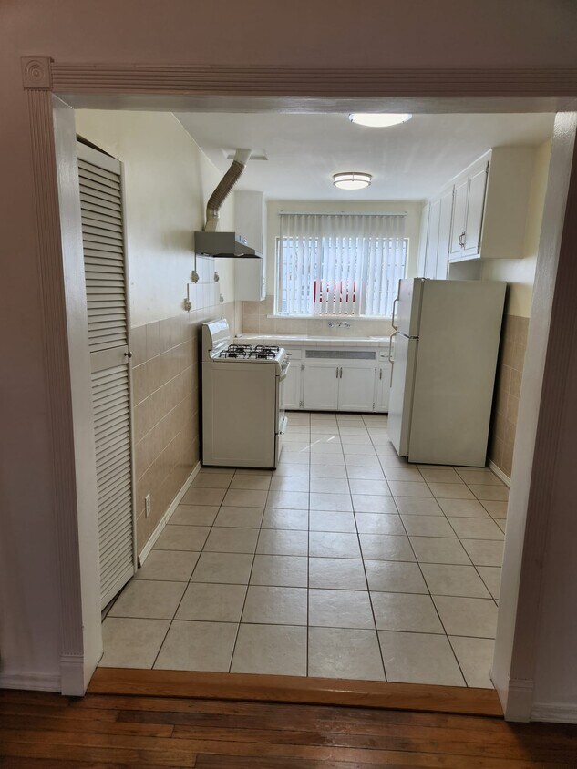 Foto principal - 1212 N Gardner St