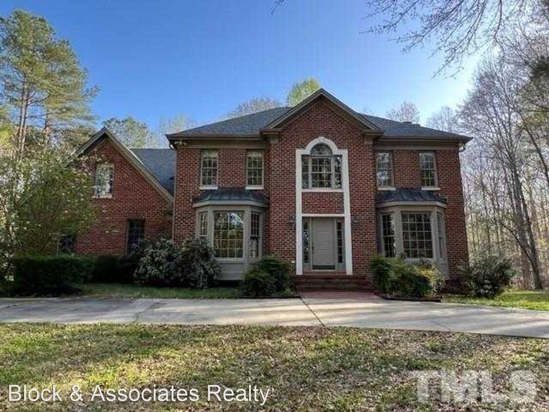 Primary Photo - 4 br, 2.5 bath House - 2616 Southwinds Run