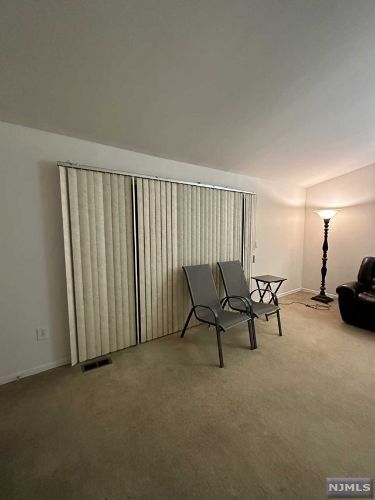 Foto del edificio - 735 Riverside Ave