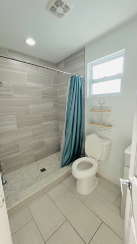 Foto del edificio - 6816 N Thatcher Ave